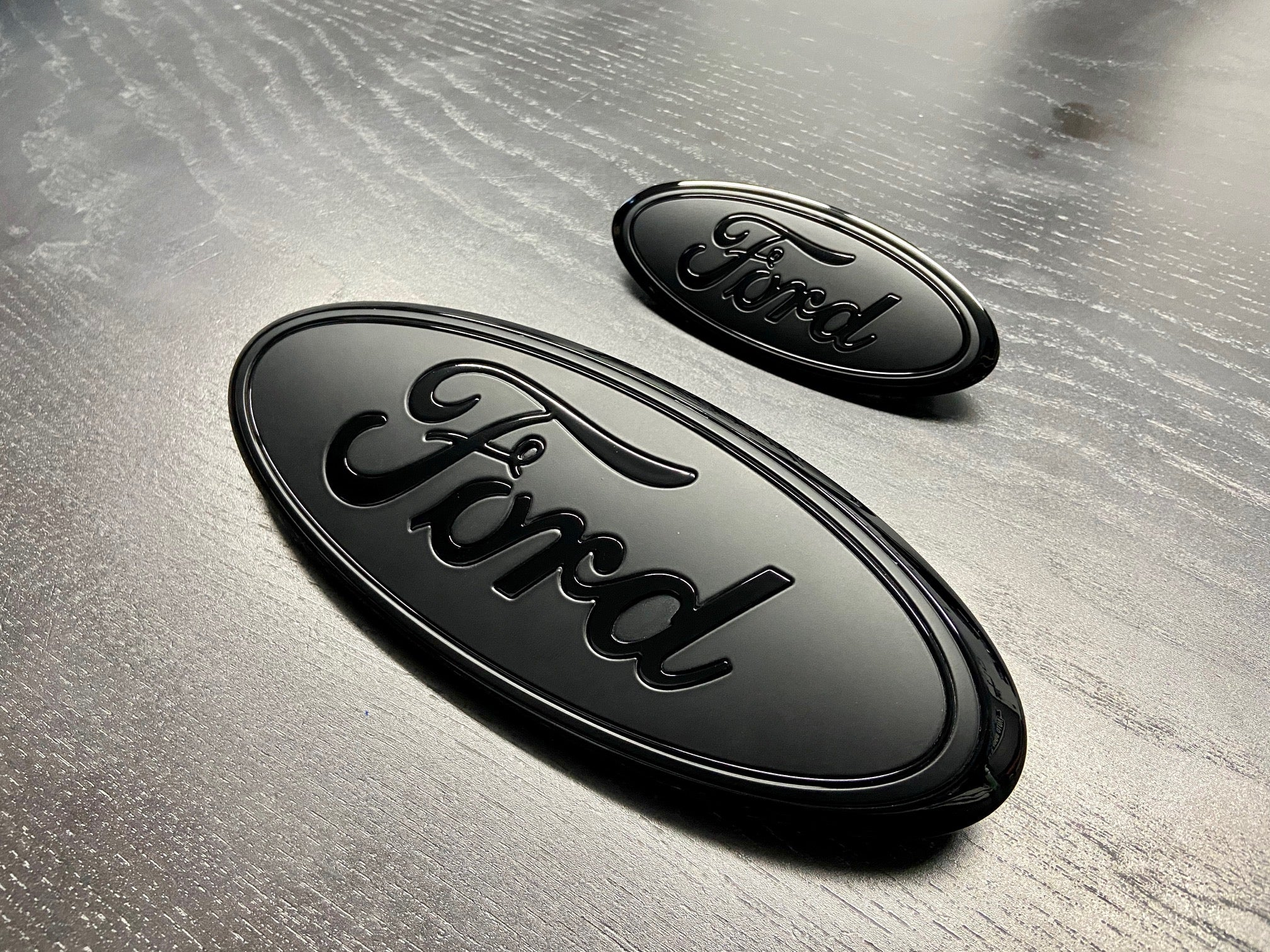 Explorer Gloss & Flat black Emblem set 2020- 2024 - Image 2